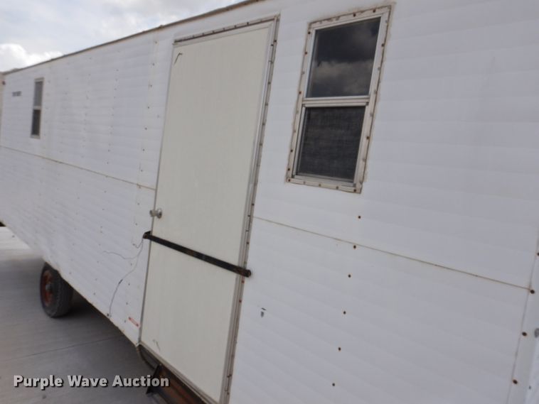 image for item IQ9575 1999 Independent Trailer Office Master  job trailer