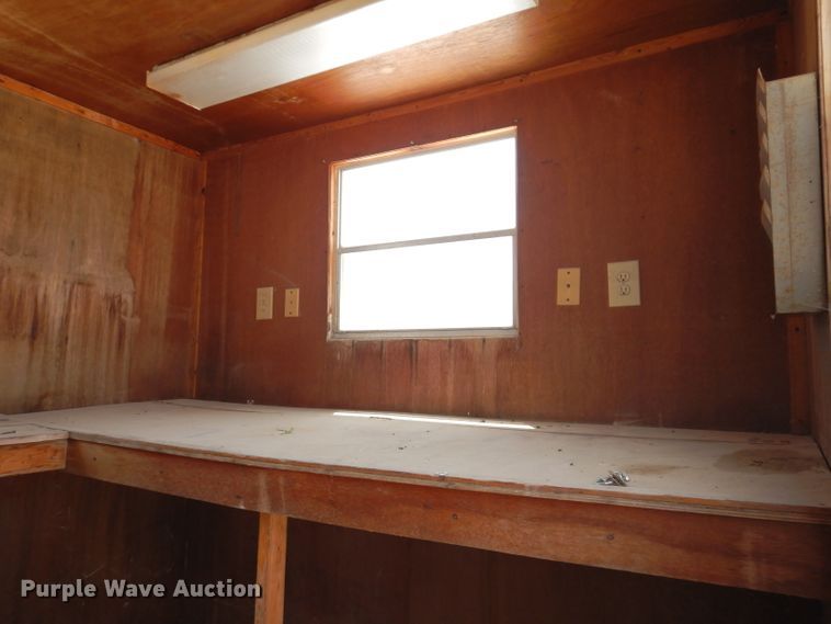 image for item IQ9575 1999 Independent Trailer Office Master  job trailer