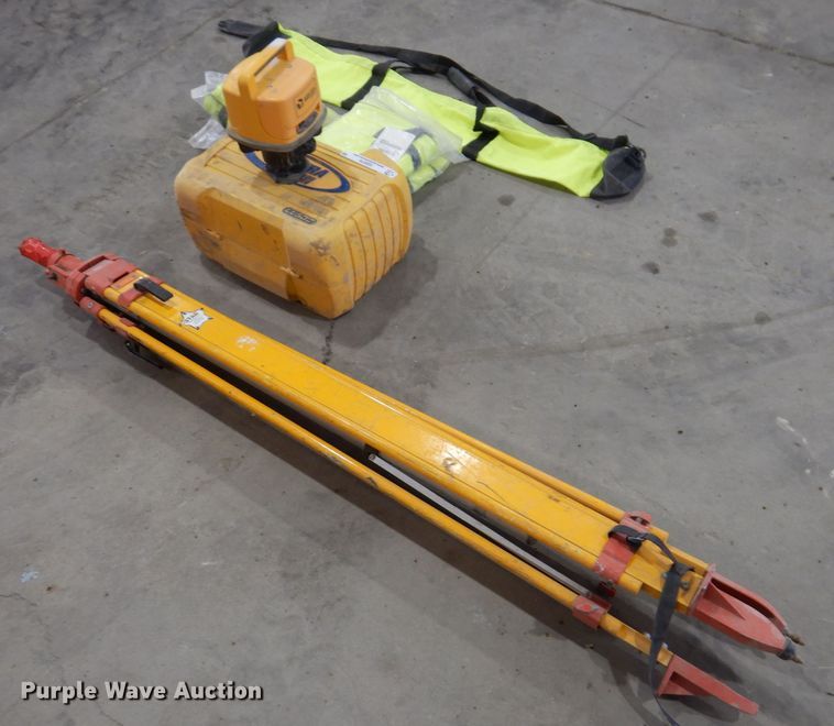 image for item IQ9579 Spectra Precision LL500  surveying laser