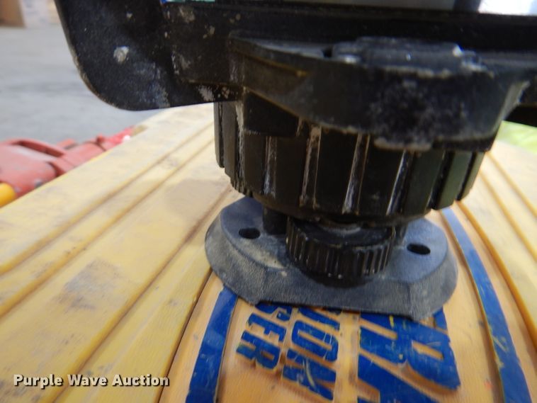 image for item IQ9579 Spectra Precision LL500  surveying laser