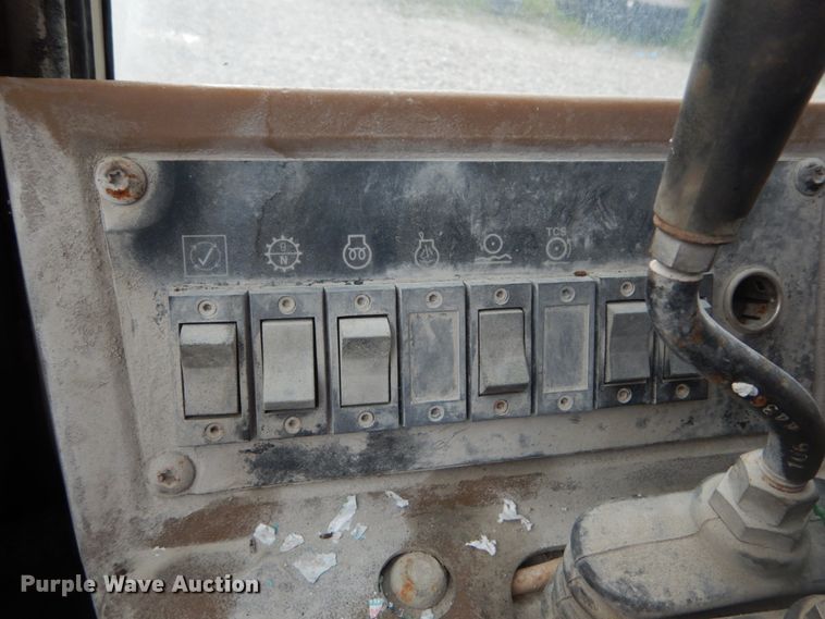 image for item IT9095 1996 Caterpillar 950F Series II  wheel loader