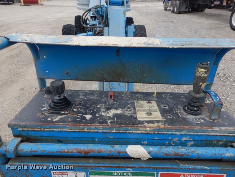 image for item IT9115 2001 Genie S-45  boom lift