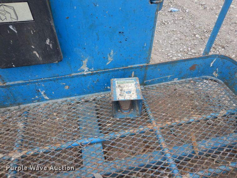 image for item IT9115 2001 Genie S-45  boom lift