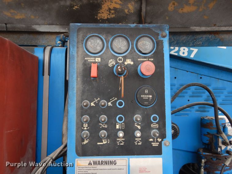 image for item IT9115 2001 Genie S-45  boom lift