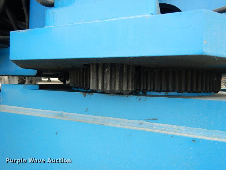 image for item IT9115 2001 Genie S-45  boom lift