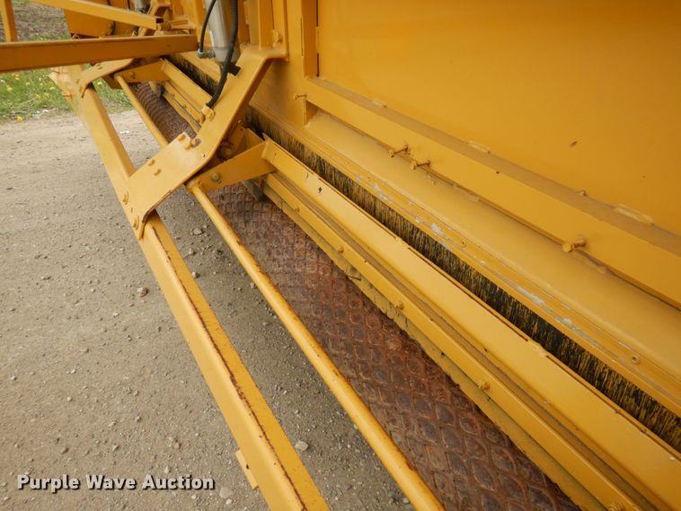 image for item IT9429 2000 Rosco Spread Pro  chip spreader