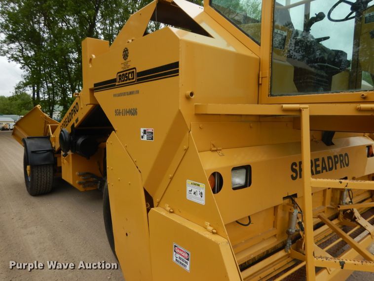 image for item IT9429 2000 Rosco Spread Pro  chip spreader