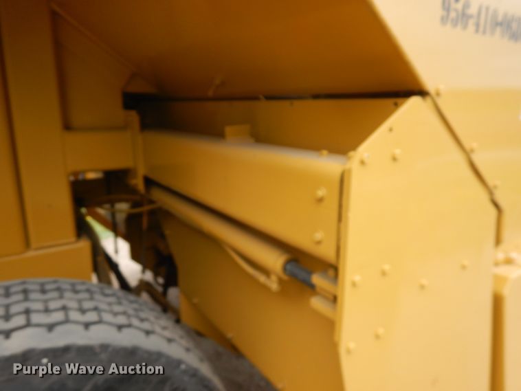 image for item IT9429 2000 Rosco Spread Pro  chip spreader