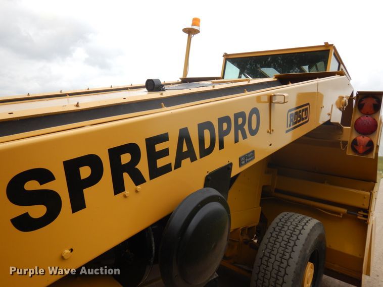 image for item IT9429 2000 Rosco Spread Pro  chip spreader