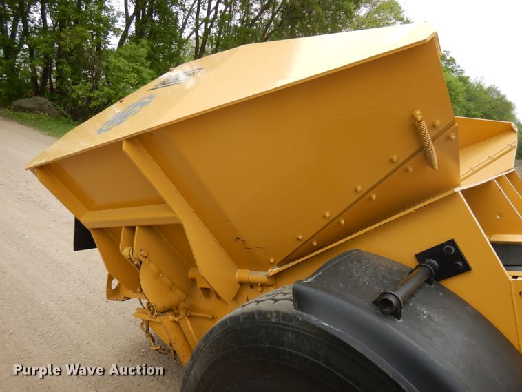 image for item IT9429 2000 Rosco Spread Pro  chip spreader