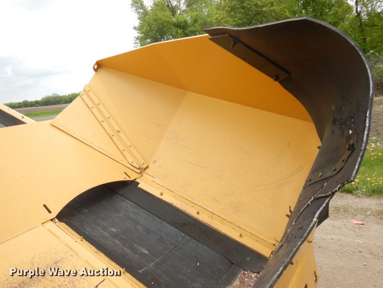 image for item IT9429 2000 Rosco Spread Pro  chip spreader