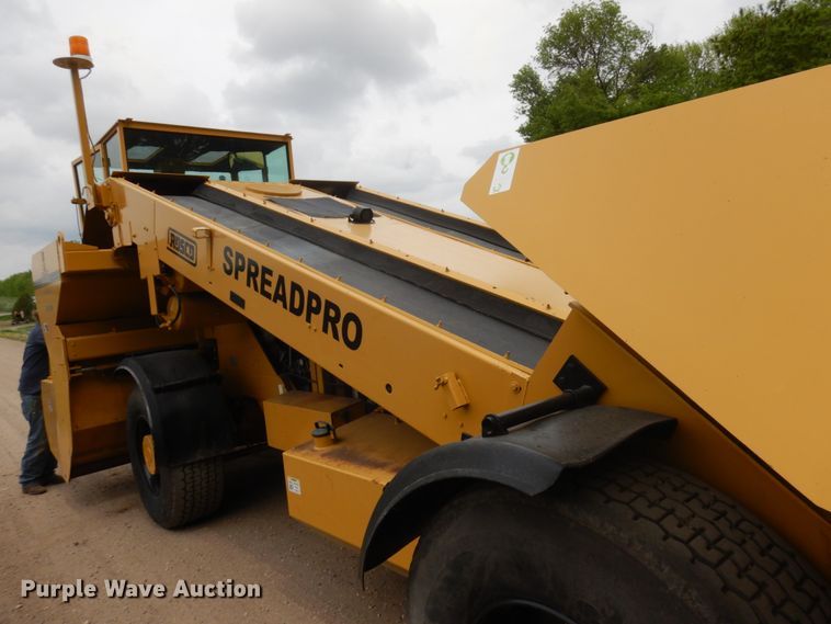 image for item IT9429 2000 Rosco Spread Pro  chip spreader