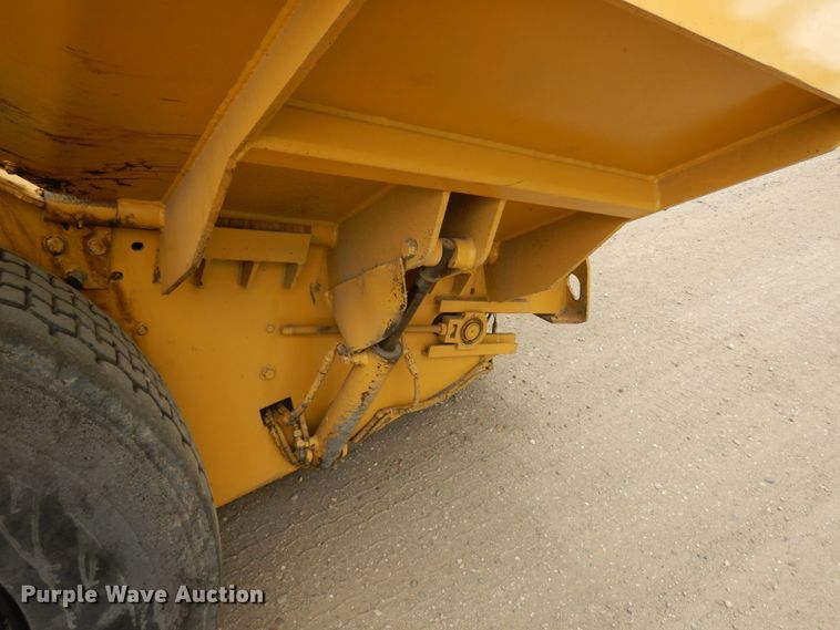 image for item IT9429 2000 Rosco Spread Pro  chip spreader