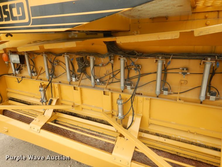 image for item IT9429 2000 Rosco Spread Pro  chip spreader