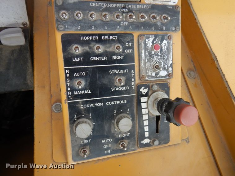 image for item IT9429 2000 Rosco Spread Pro  chip spreader