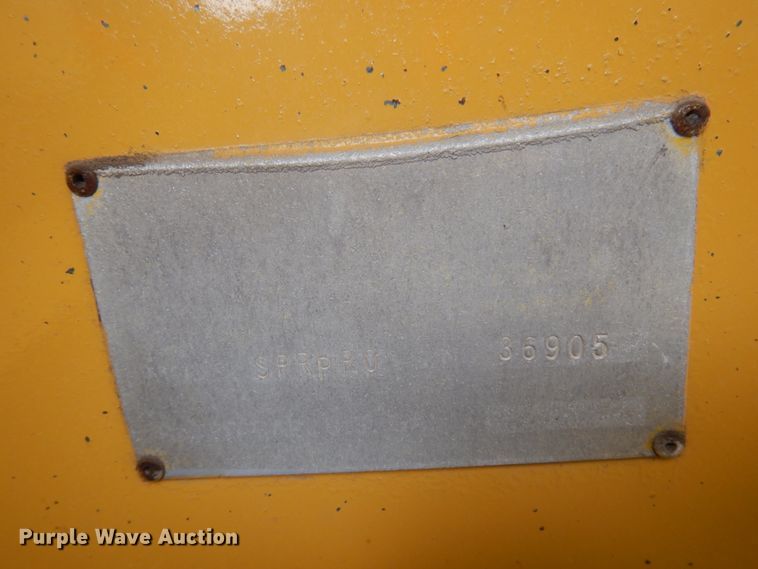 image for item IT9429 2000 Rosco Spread Pro  chip spreader