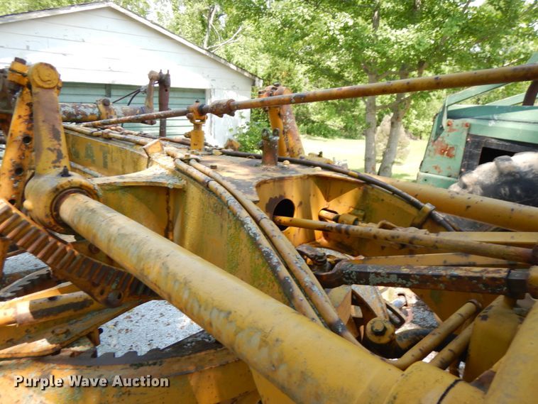 image for item IT9451 1963 Caterpillar 112F  rigid frame motor grader