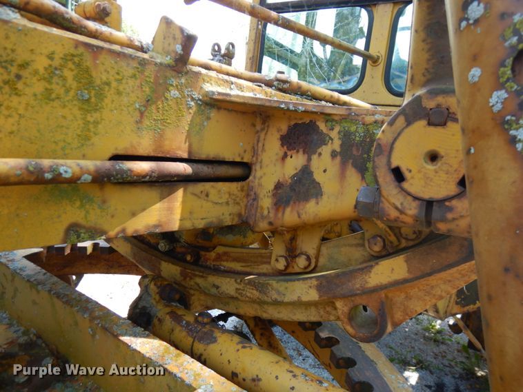 image for item IT9451 1963 Caterpillar 112F  rigid frame motor grader