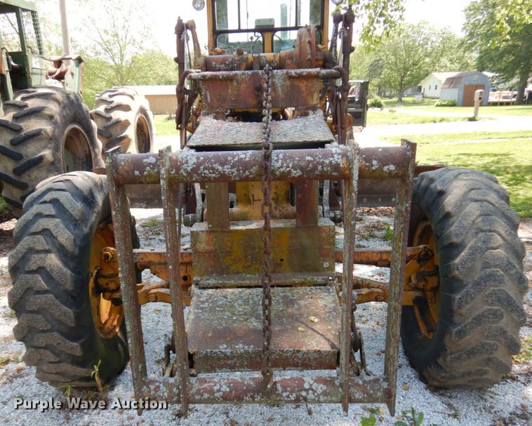 image for item IT9451 1963 Caterpillar 112F  rigid frame motor grader