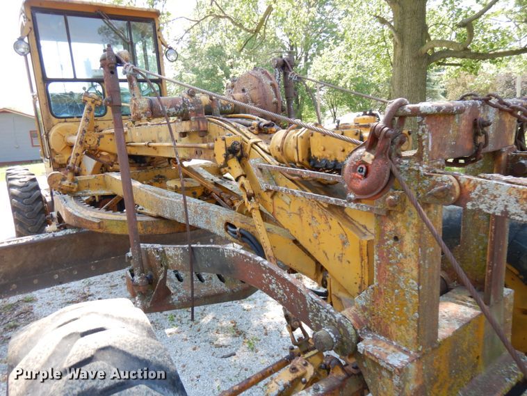 image for item IT9451 1963 Caterpillar 112F  rigid frame motor grader