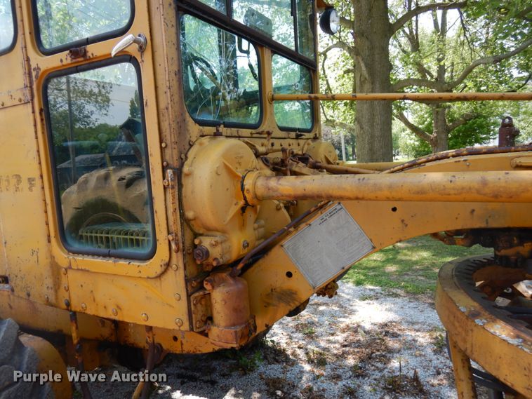 image for item IT9451 1963 Caterpillar 112F  rigid frame motor grader