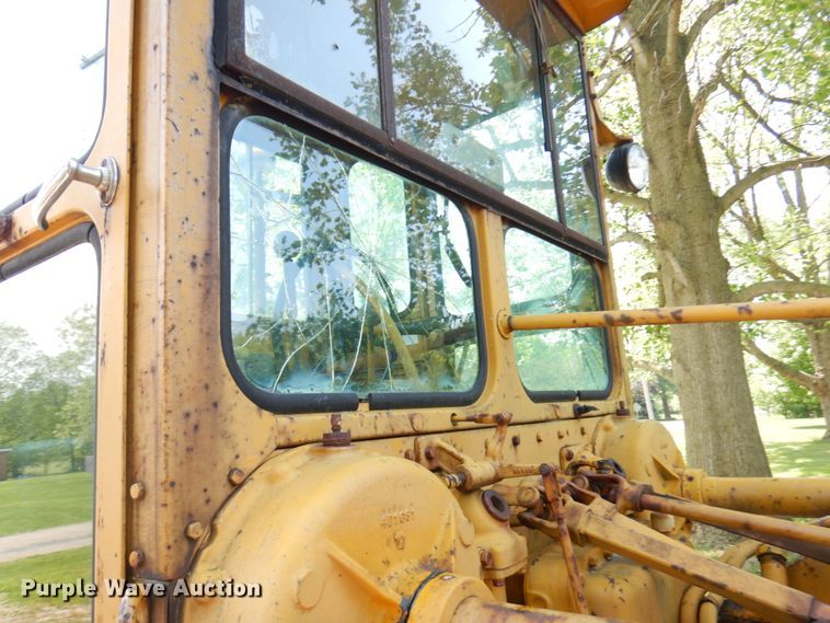 image for item IT9451 1963 Caterpillar 112F  rigid frame motor grader