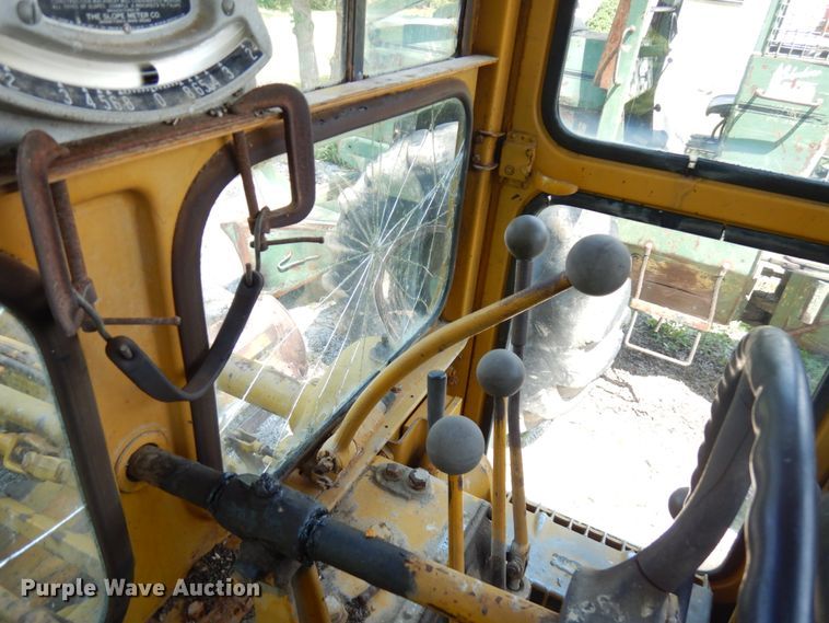 image for item IT9451 1963 Caterpillar 112F  rigid frame motor grader