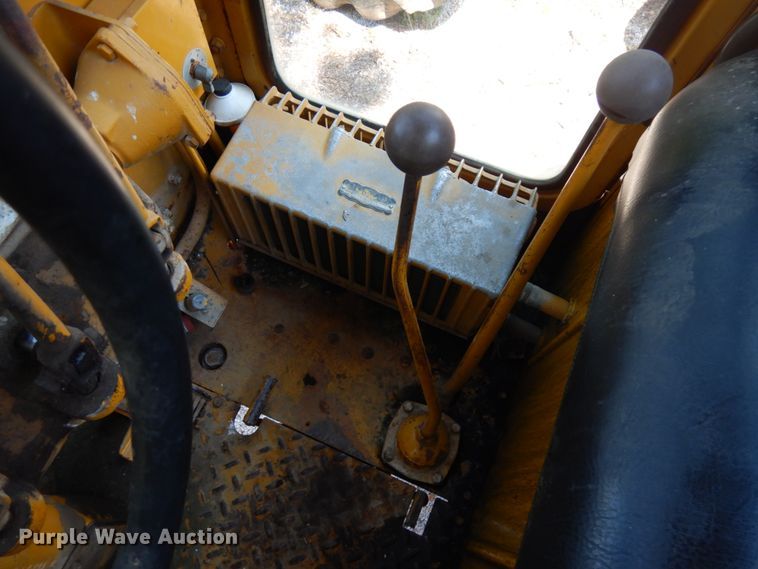 image for item IT9451 1963 Caterpillar 112F  rigid frame motor grader