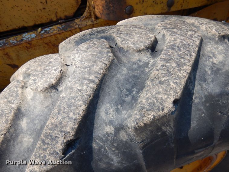 image for item IT9451 1963 Caterpillar 112F  rigid frame motor grader