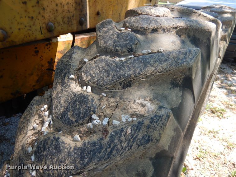 image for item IT9451 1963 Caterpillar 112F  rigid frame motor grader