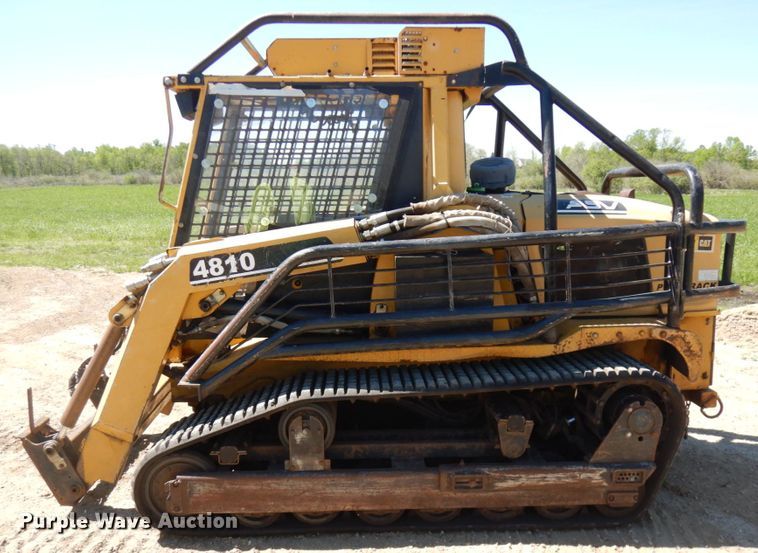 image for item IT9460 2000 ASV 4810  tracked skid steer loader