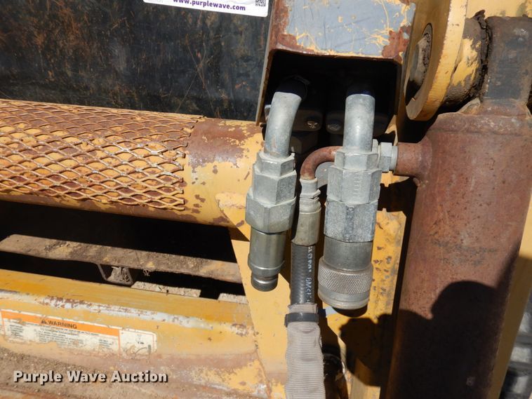 image for item IT9460 2000 ASV 4810  tracked skid steer loader