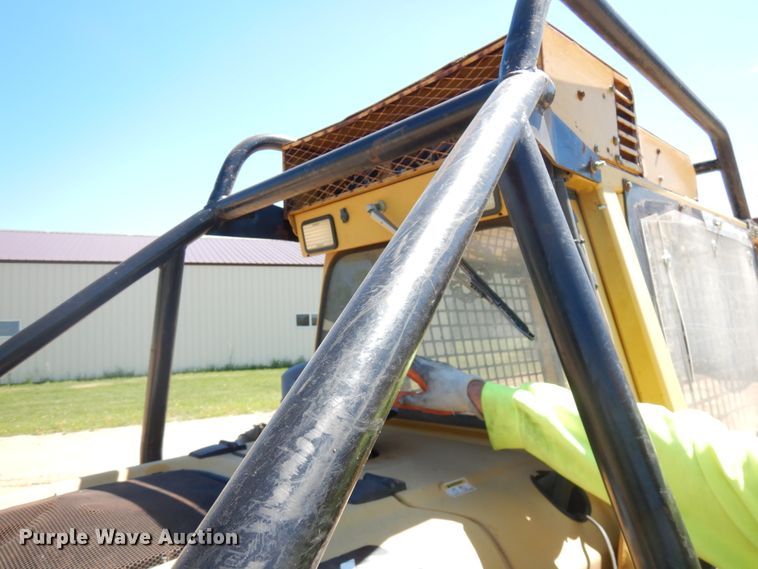 image for item IT9460 2000 ASV 4810  tracked skid steer loader