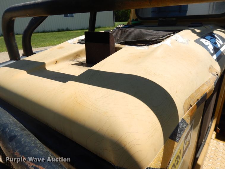 image for item IT9460 2000 ASV 4810  tracked skid steer loader