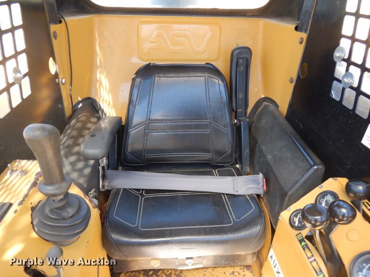 image for item IT9460 2000 ASV 4810  tracked skid steer loader