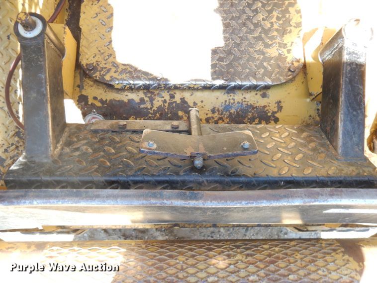 image for item IT9460 2000 ASV 4810  tracked skid steer loader