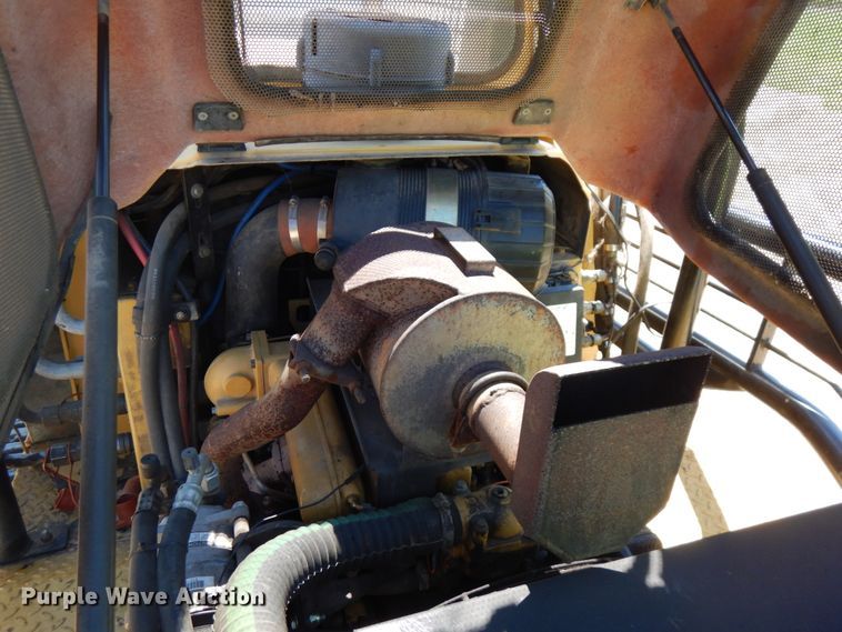 image for item IT9460 2000 ASV 4810  tracked skid steer loader