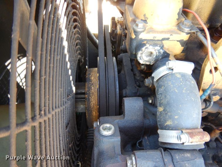 image for item IT9460 2000 ASV 4810  tracked skid steer loader