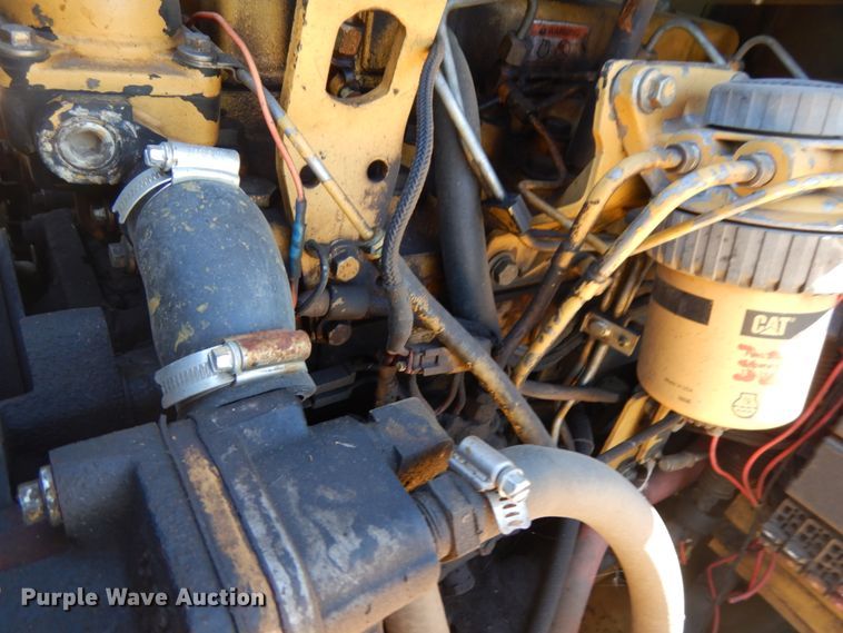 image for item IT9460 2000 ASV 4810  tracked skid steer loader