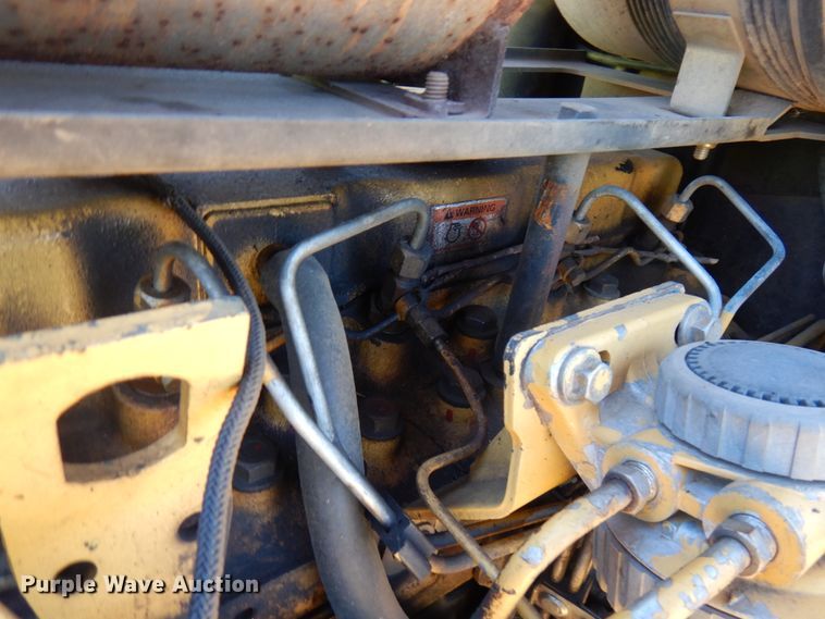 image for item IT9460 2000 ASV 4810  tracked skid steer loader