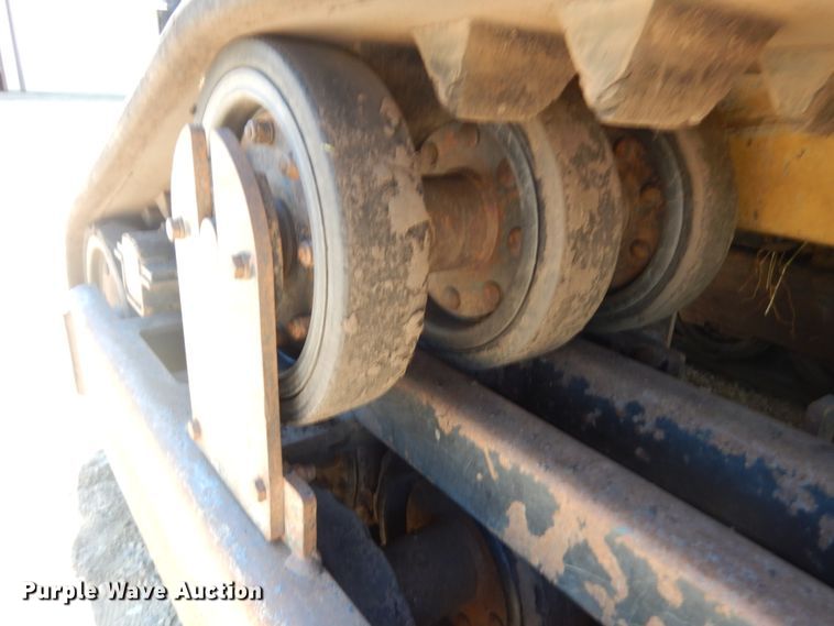 image for item IT9460 2000 ASV 4810  tracked skid steer loader