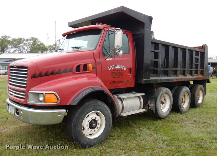 image for item IT9473 1999 Sterling L-Line  dump truck