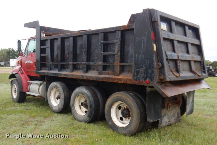 image for item IT9473 1999 Sterling L-Line  dump truck