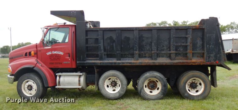 image for item IT9473 1999 Sterling L-Line  dump truck