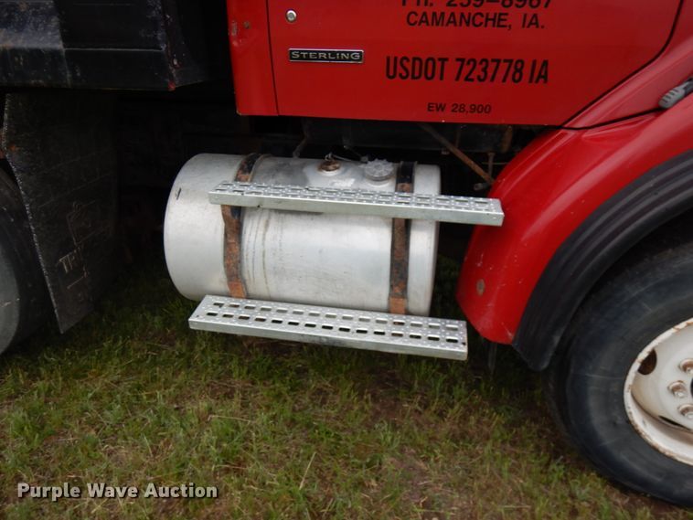 image for item IT9473 1999 Sterling L-Line  dump truck