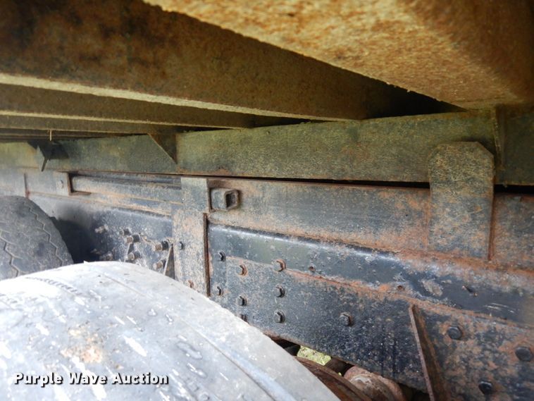 image for item IT9473 1999 Sterling L-Line  dump truck