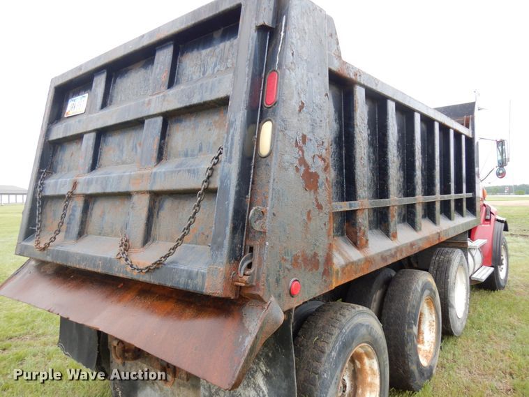 image for item IT9473 1999 Sterling L-Line  dump truck