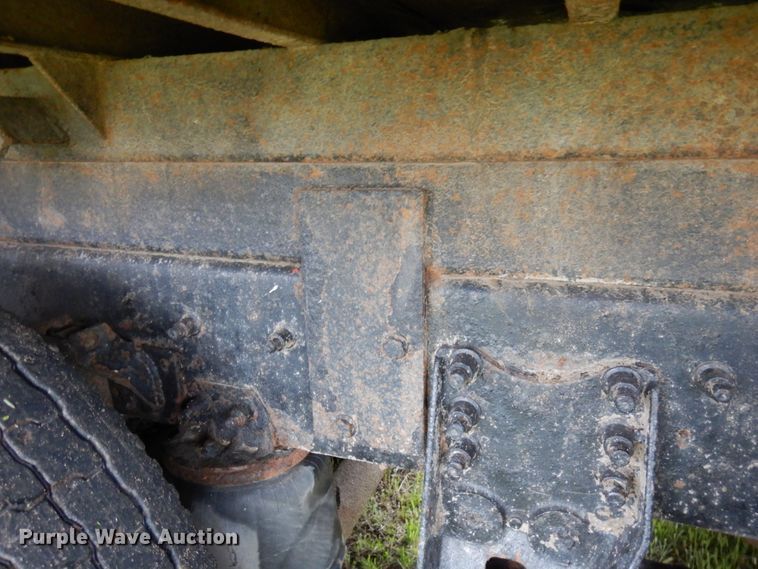 image for item IT9473 1999 Sterling L-Line  dump truck