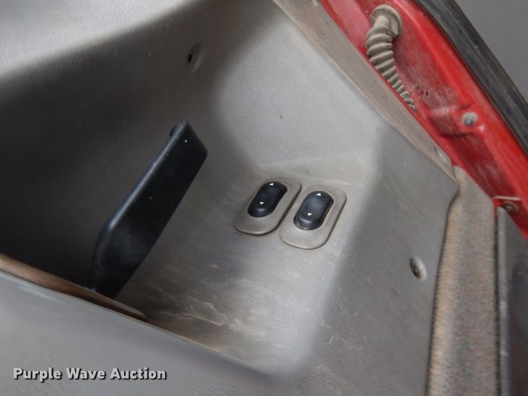 image for item IT9473 1999 Sterling L-Line  dump truck