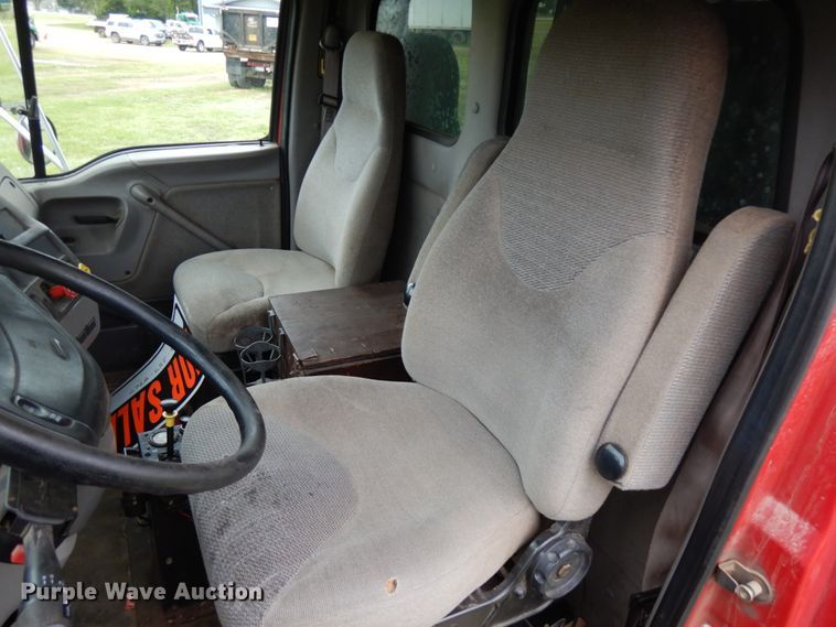 image for item IT9473 1999 Sterling L-Line  dump truck